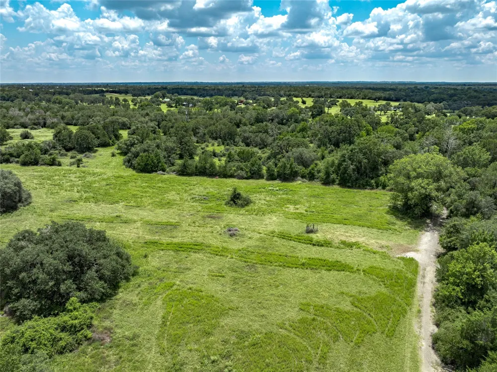 4900 Andreas Road Round Top, TX 78954