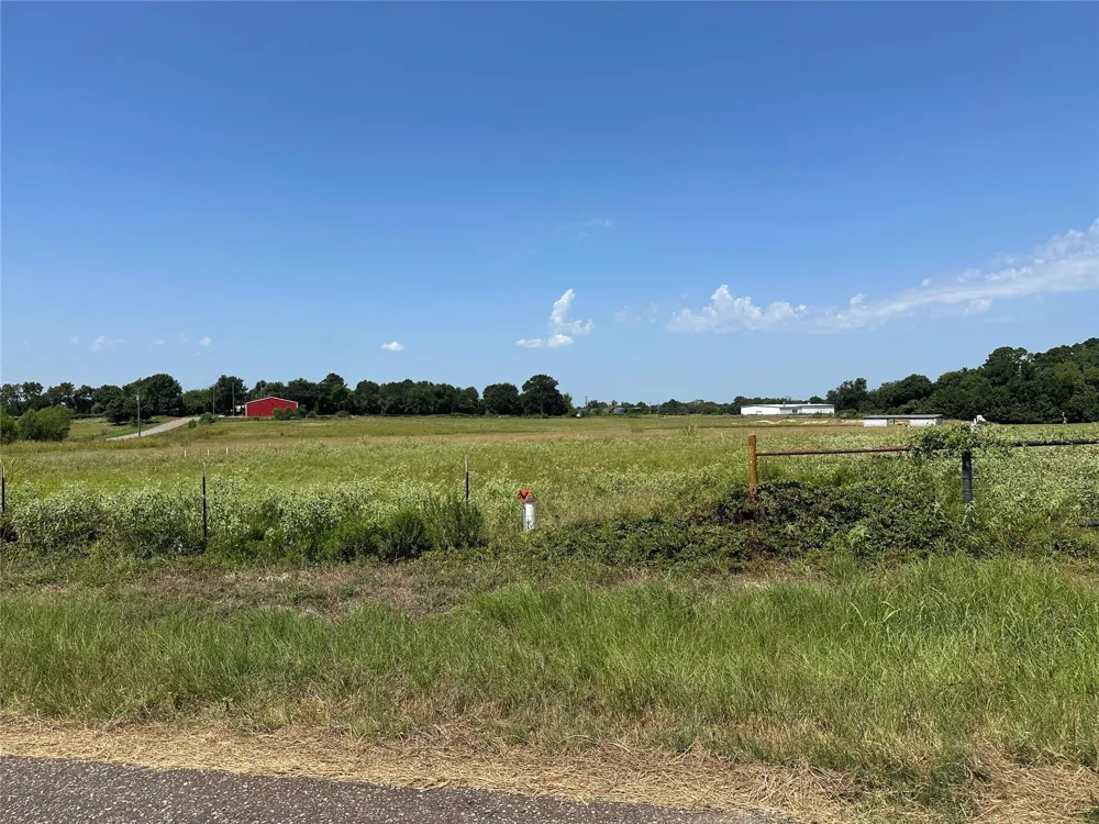 2 County Road 328 Buffalo, TX 75831