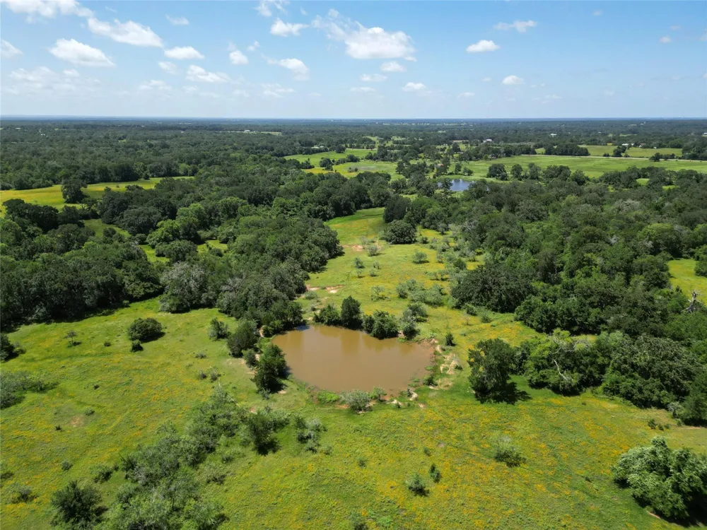 10271 Fm 111 Caldwell, TX 77836