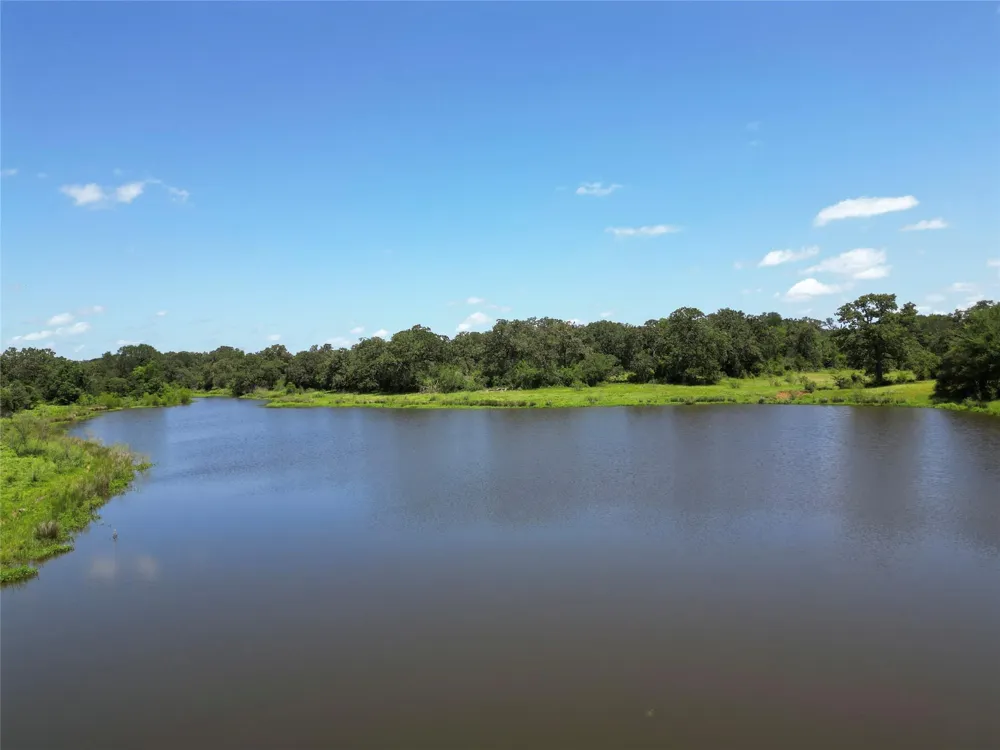 10271 Fm 111 Caldwell, TX 77836