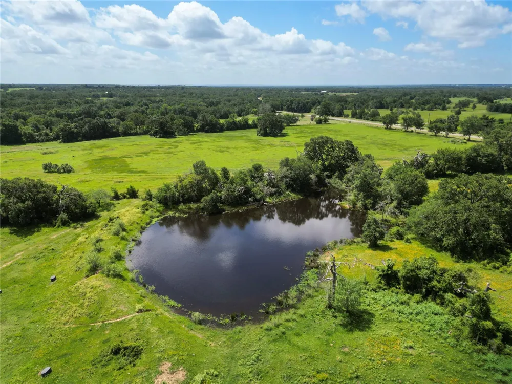 10271 Fm 111 Caldwell, TX 77836