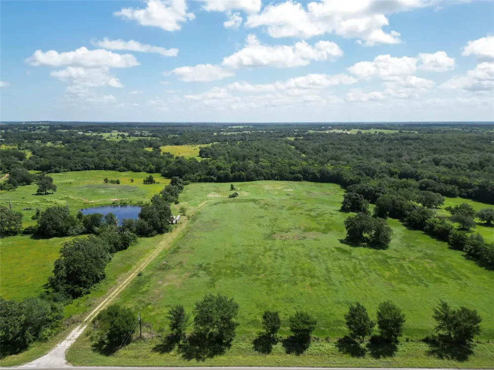 10271 Fm 111 Caldwell, TX 77836