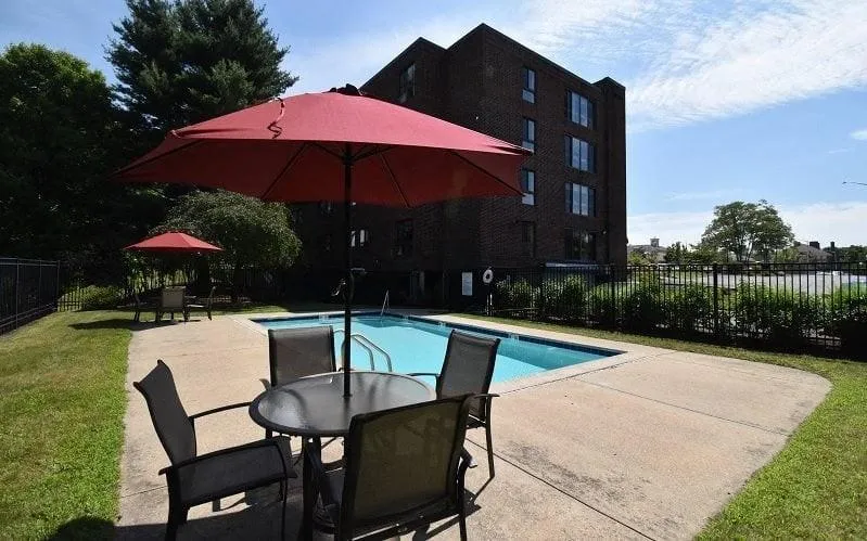 5 Green Street #100 Dover, NH 03820