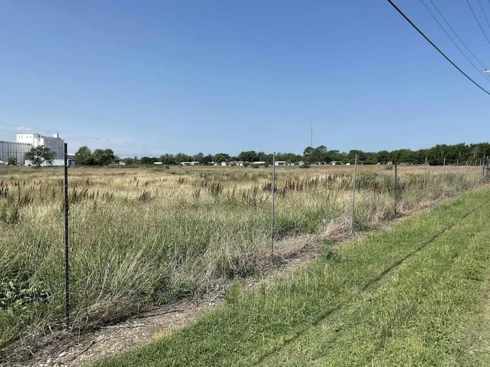 304 E York Tract 2 Street Ganado, TX 77962
