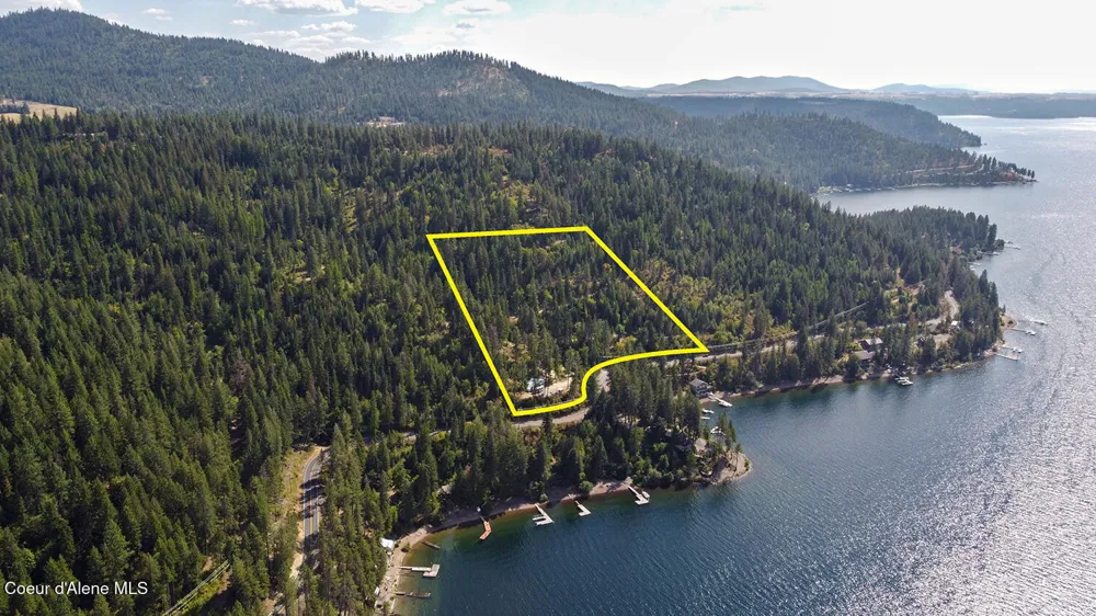 37244 s hwy 97 Harrison, ID 83833