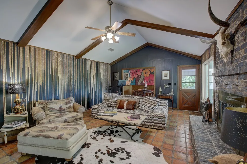 5715 Texas 159 Highway La Grange, TX 78945