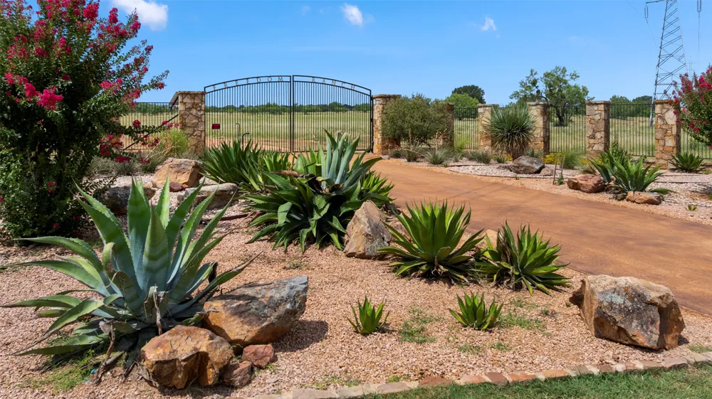 24434 E Highway 71 Horseshoe Bay, TX 78657