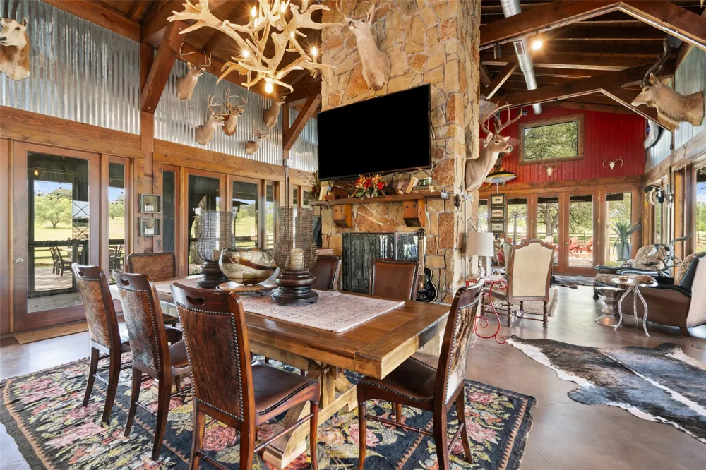 24434 E Highway 71 Horseshoe Bay, TX 78657