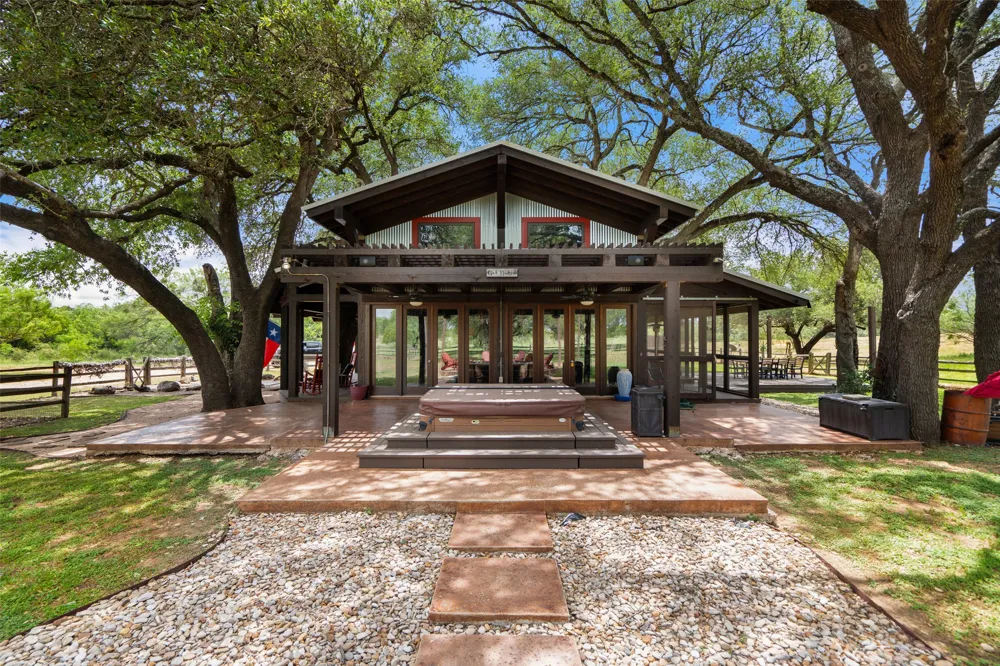 24434 E Highway 71 Horseshoe Bay, TX 78657