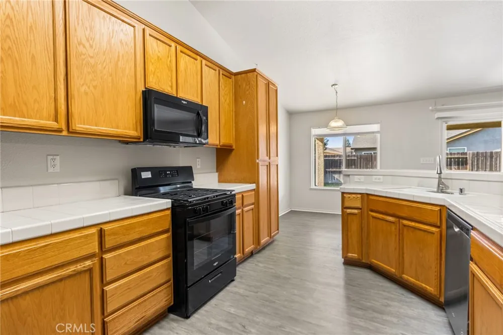 2052 W Solis Street Merced, CA 95348