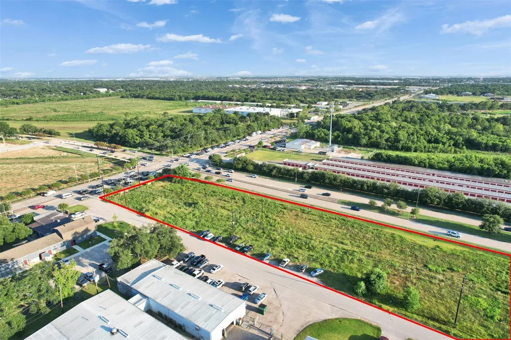 3815 Alice Street Pearland, TX 77581