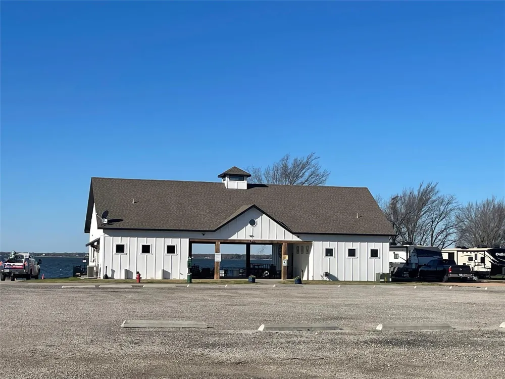 4 Waterfront Road Kerens, TX 75144