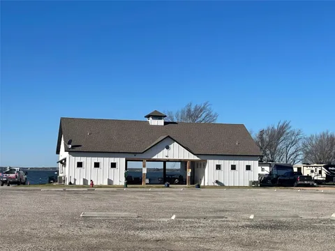 4 Waterfront Road