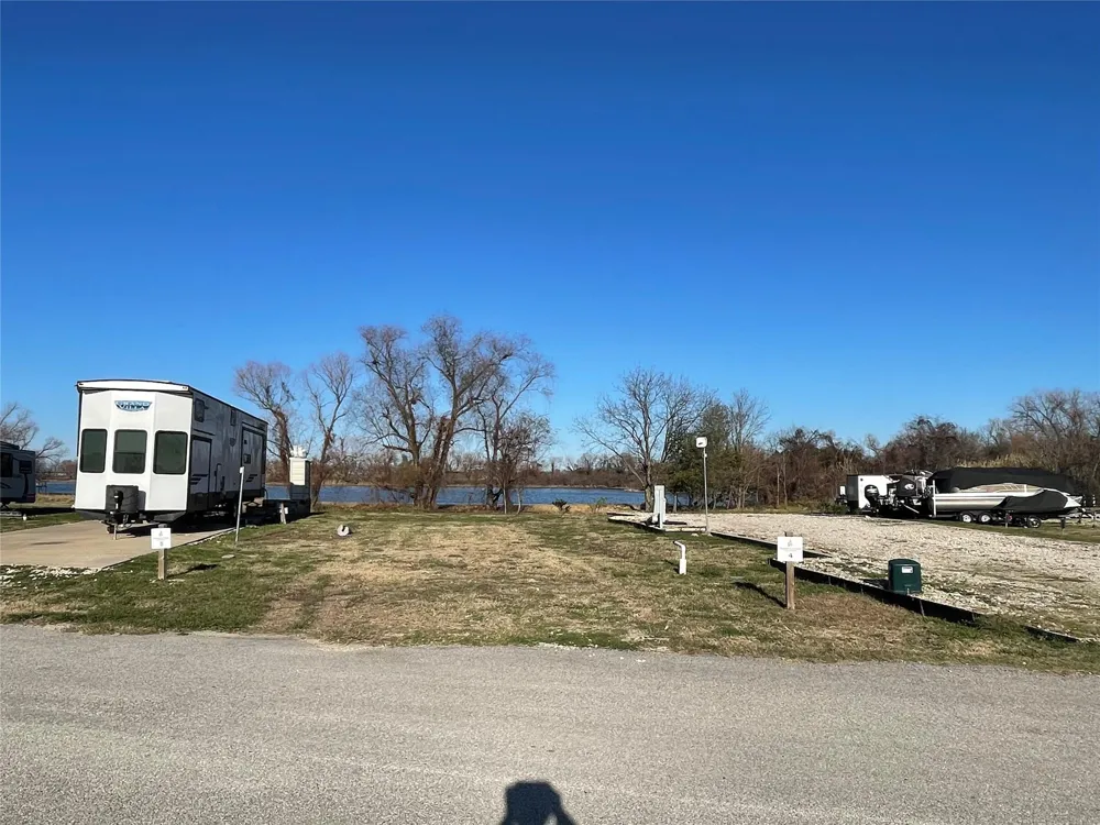 4 Waterfront Road Kerens, TX 75144