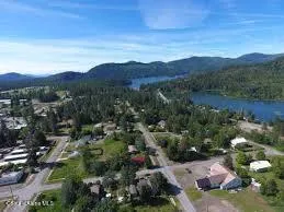 7060 W TESEMINI DRIVE Spirit Lake, ID 83869