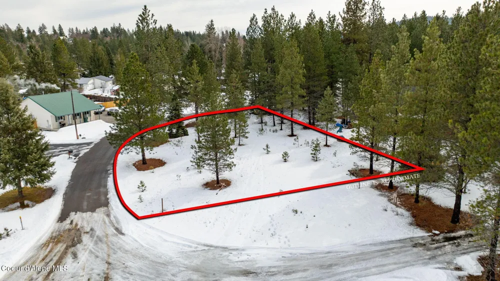 7060 W TESEMINI DRIVE Spirit Lake, ID 83869