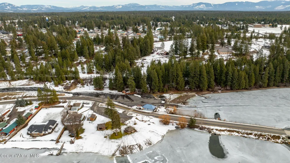 7060 W TESEMINI DRIVE Spirit Lake, ID 83869