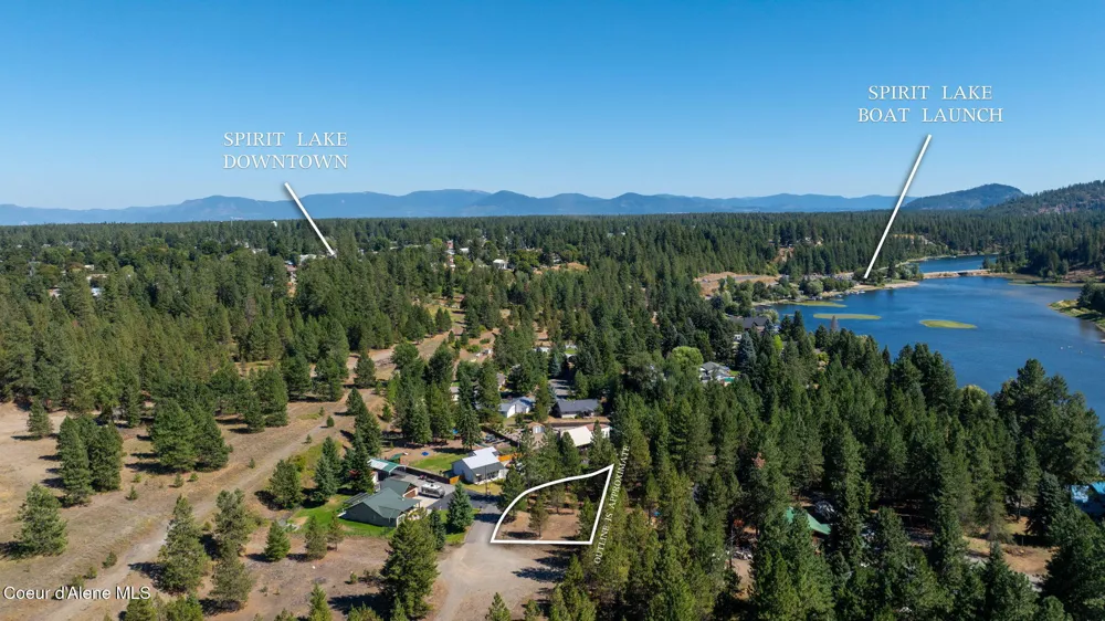 7060 W TESEMINI DRIVE Spirit Lake, ID 83869