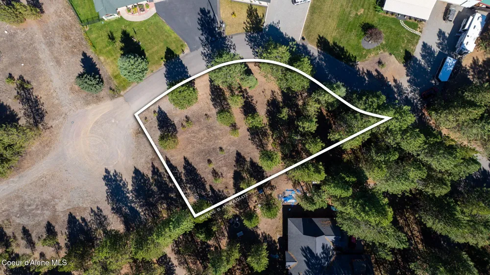 7060 W TESEMINI DRIVE Spirit Lake, ID 83869