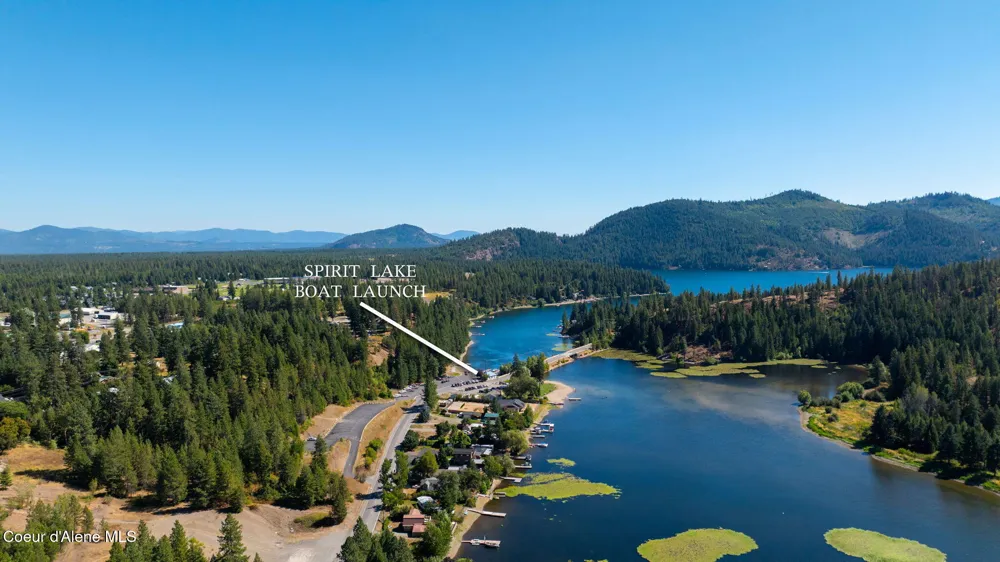 7060 W TESEMINI DRIVE Spirit Lake, ID 83869