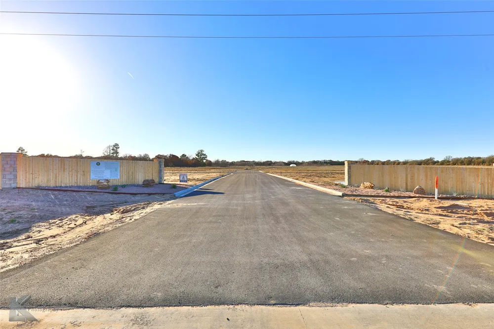1009 Northbrook Court Clyde, TX 79510