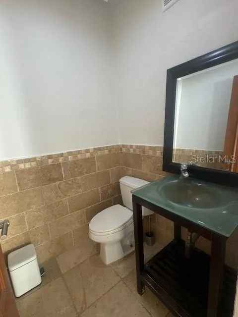 1124 MANSIONES DE VISTAMAR MARINA III Carolina, PR 00983