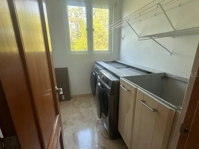 1124 MANSIONES DE VISTAMAR MARINA III Carolina, PR 00983
