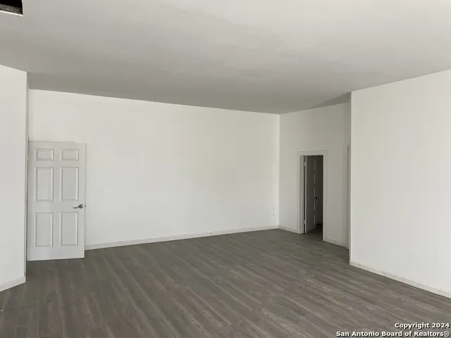 1110 18th Street Hondo, TX 78861