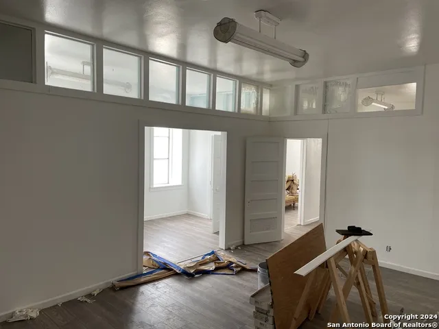 1110 18th Street Hondo, TX 78861