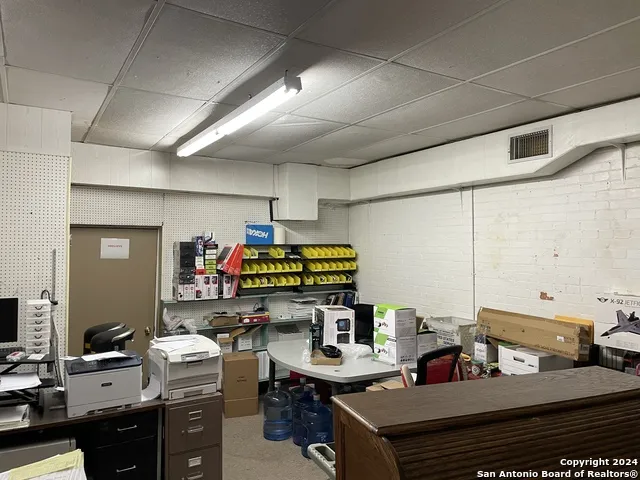 1110 18th Street Hondo, TX 78861
