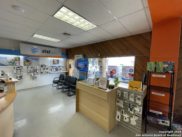 1110 18th Street Hondo, TX 78861