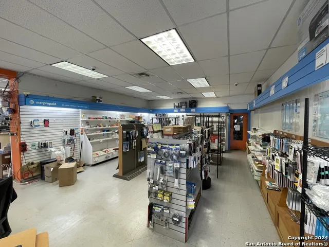 1110 18th Street Hondo, TX 78861