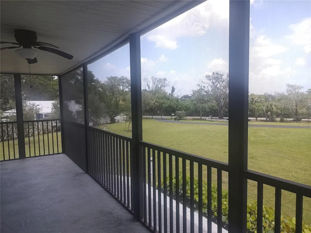 515 LEFFINGWELL AVENUE #109 Ellenton, FL 34222