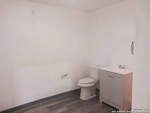 3109 S FLORES ST San Antonio, TX 78204