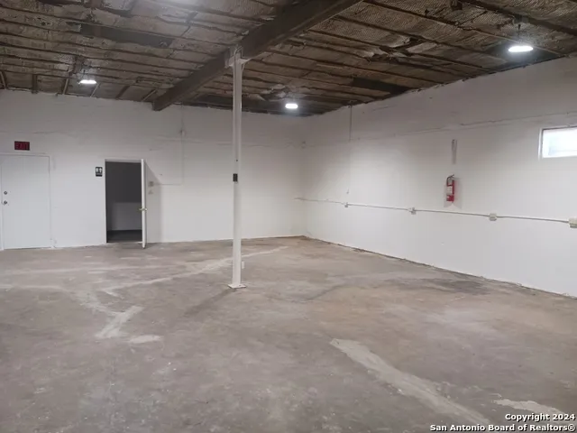 3109 S FLORES ST San Antonio, TX 78204