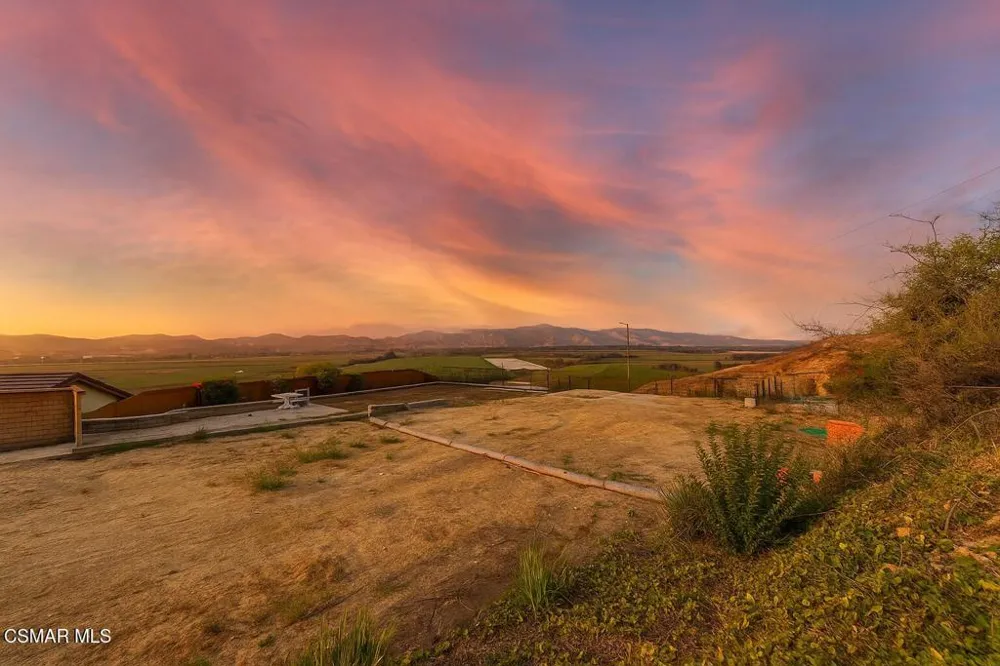 1065 Garrido Drive Camarillo, CA 93010