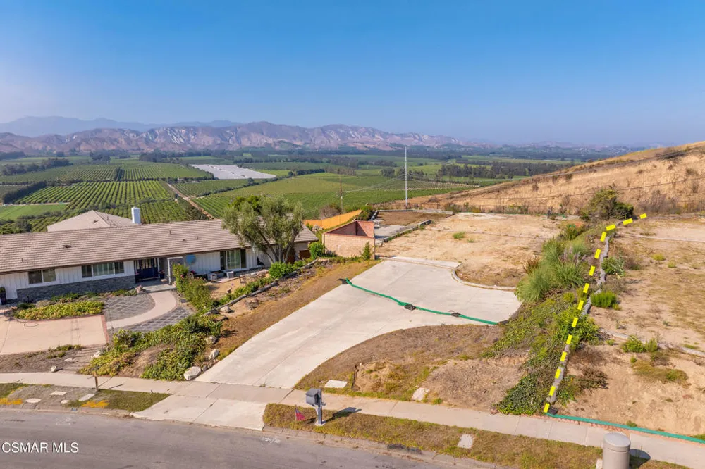 1065 Garrido Drive Camarillo, CA 93010
