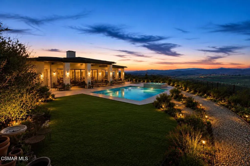 1065 Garrido Drive Camarillo, CA 93010