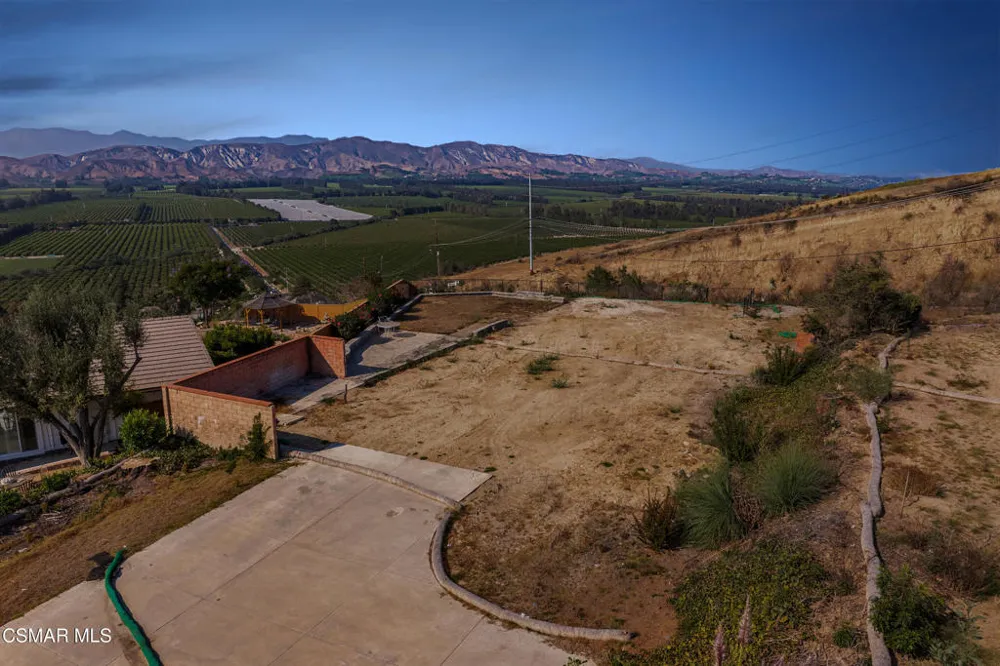 1065 Garrido Drive Camarillo, CA 93010