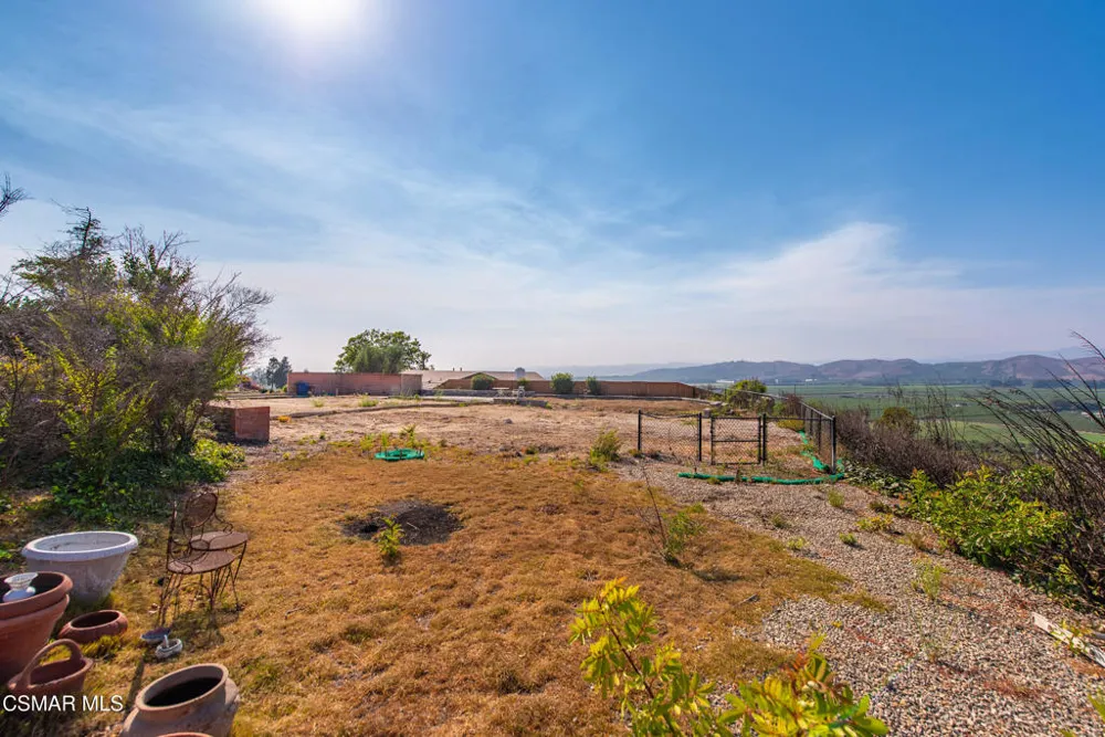1065 Garrido Drive Camarillo, CA 93010