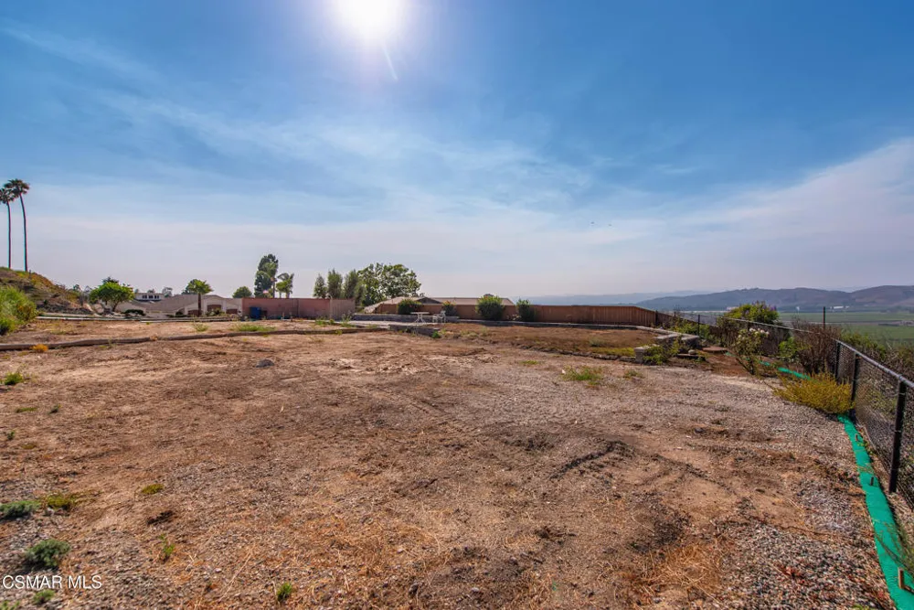1065 Garrido Drive Camarillo, CA 93010