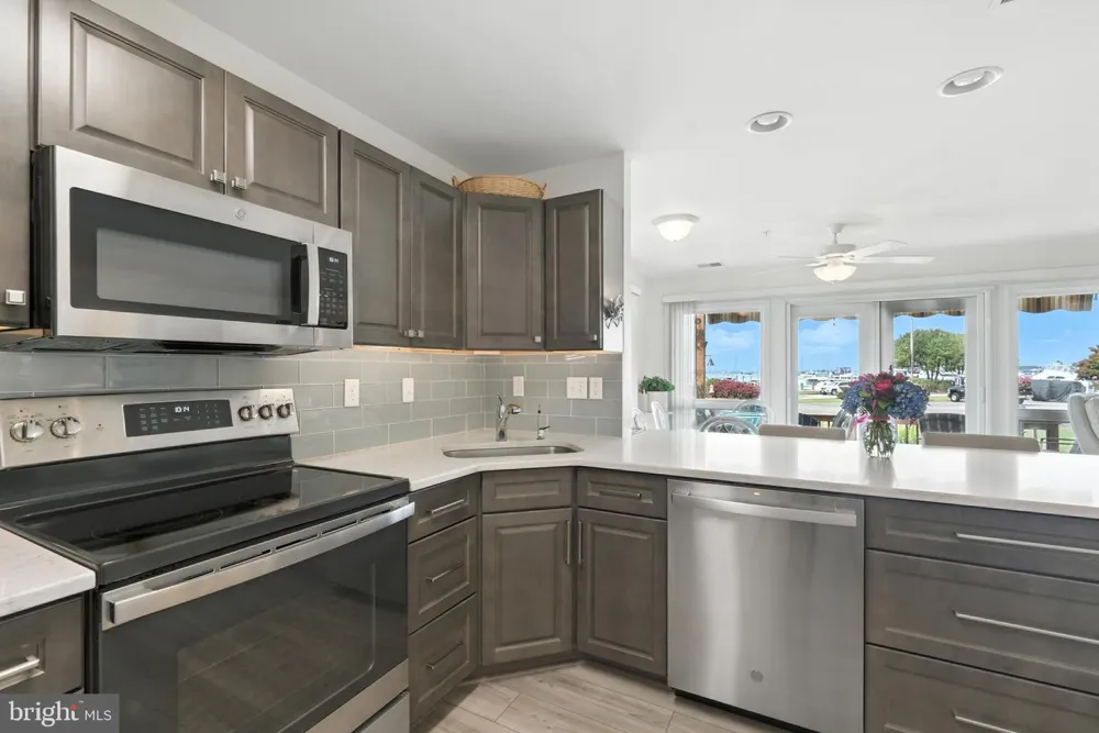 21090 W SHARP STREET #112 Rock Hall, MD 21661