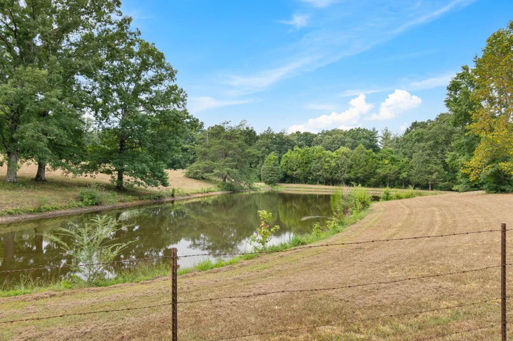 2820 Skyview Drive Centerville, TN 37033