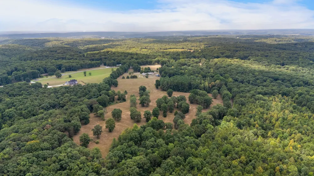 2820 Skyview Drive Centerville, TN 37033