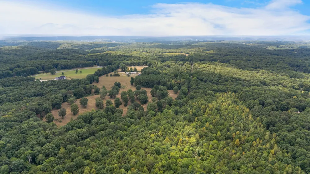 2820 Skyview Drive Centerville, TN 37033
