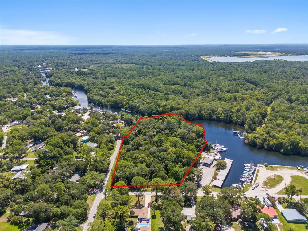0 HICKORY AVENUE Yankeetown, FL 34498