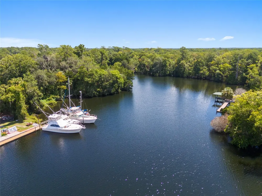 0 HICKORY AVENUE Yankeetown, FL 34498