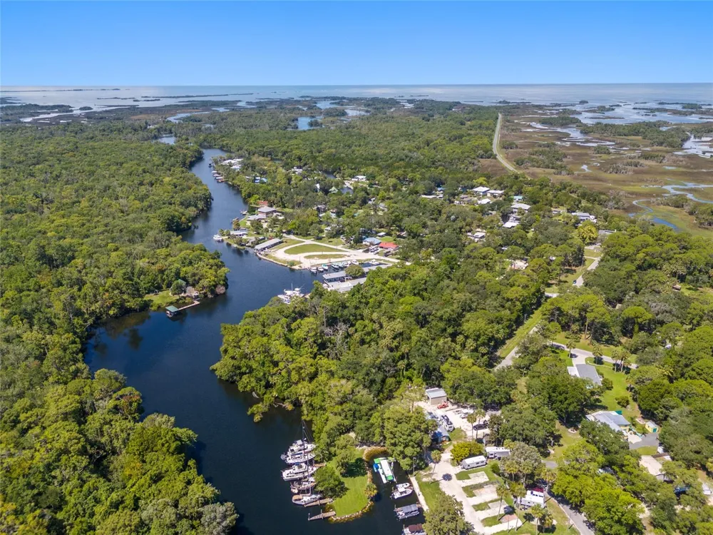 0 HICKORY AVENUE Yankeetown, FL 34498