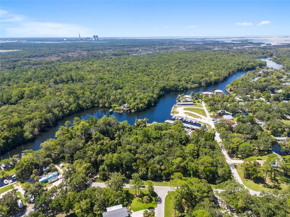 0 HICKORY AVENUE Yankeetown, FL 34498