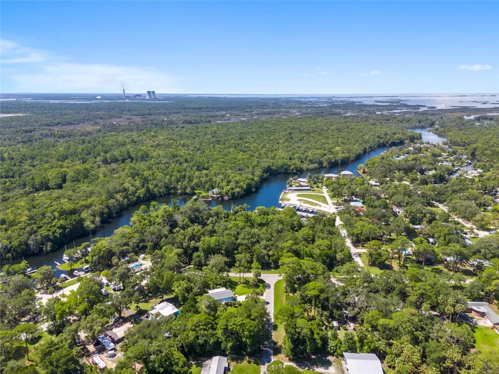 0 HICKORY AVENUE Yankeetown, FL 34498